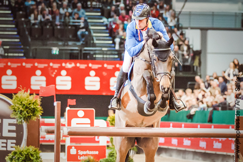 Ailina mit Christian Ahlmann, Sieg im Stechen mit 34.19 sec. - Championat von Leipzig am 20.01.2018 auf der Partner Pferd Ailina mit Christian Ahlmann, Sieg im Stechen mit 34.19 sec. - Championat von Leipzig am 20.01.2018 auf der Partner Pferd